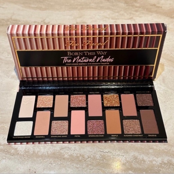 Too Faced Born This Way The Natural Nudes Palette - Picture 11 of 13